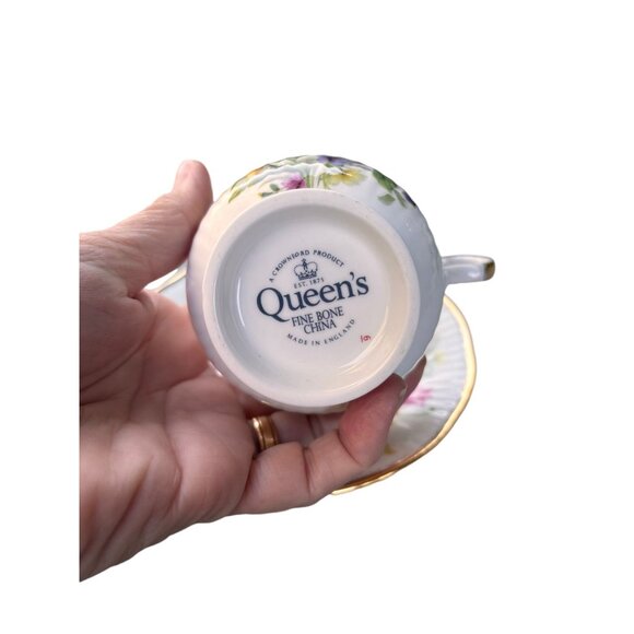 Queens Churchill Fine Bone China Floral Teacup & Saucer Set Gold Trim - Picture 6 of 8
